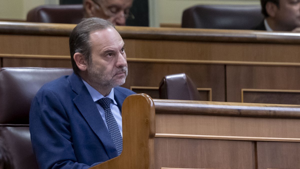 (Foto de ARCHIVO)
El diputado del Grupo Mixto José Luis Ábalos, durante una sesión plenaria en el Congreso de los Diputados 11/11/2025