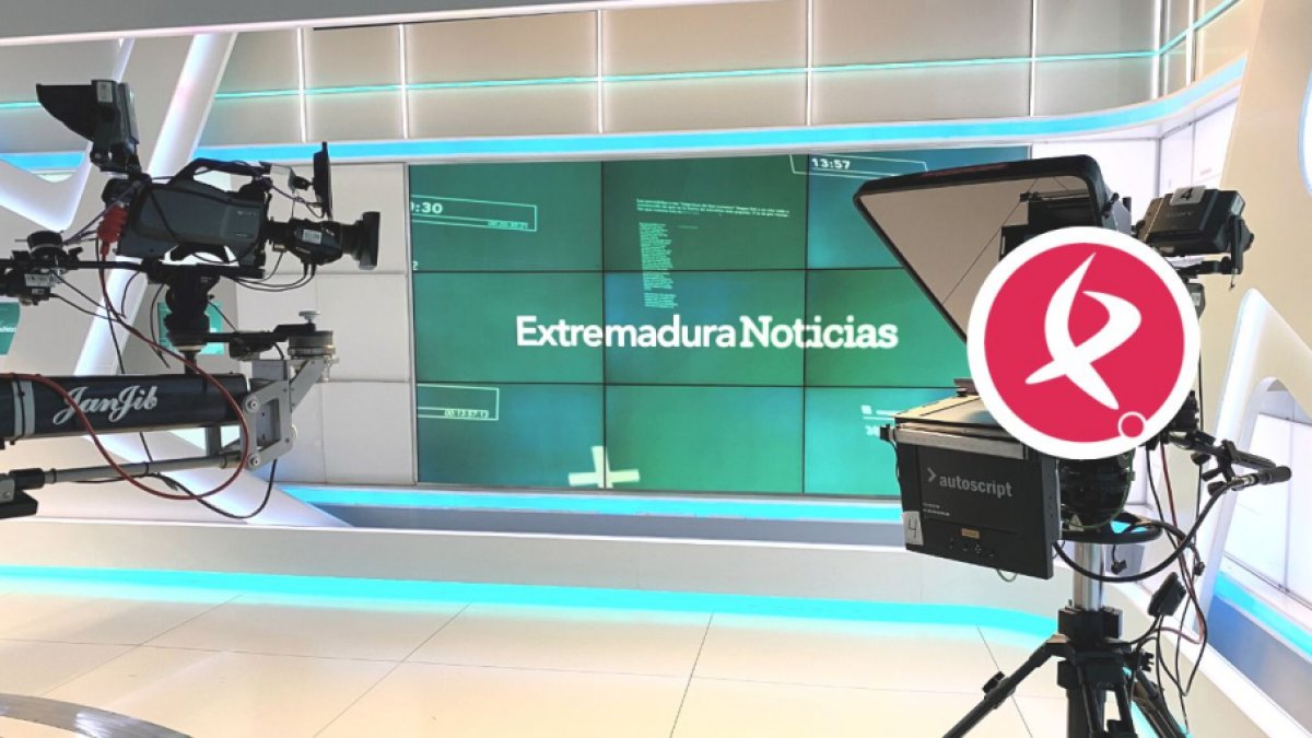 Plató de informativos de Canal Extremadura 