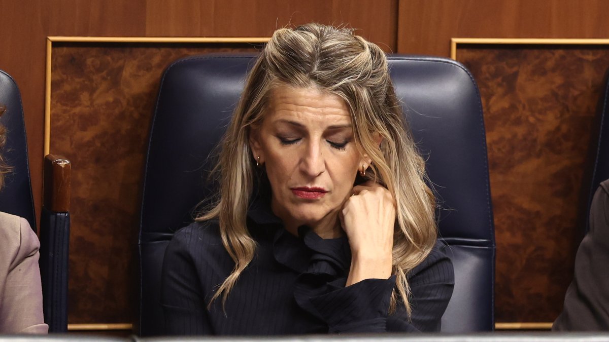 Yolanda Díaz durante una sesión en el Congreso de los Diputados.