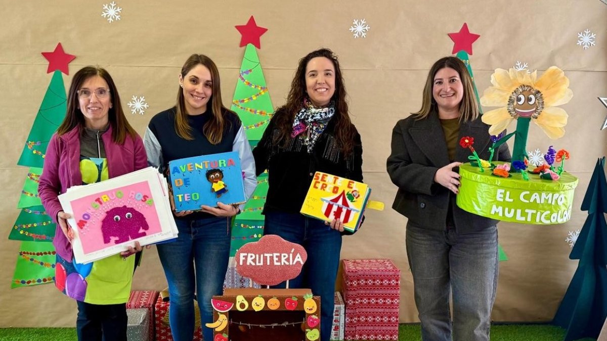 Presentación del material didáctico recibido por los colegios público de La Nucía.