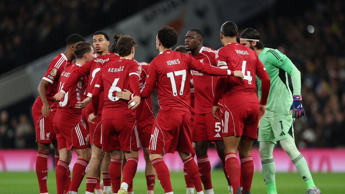 El Liverpool se repone ante el Tottenham