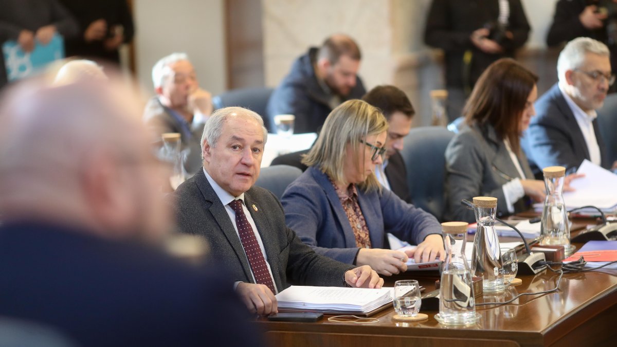 Pleno extraordinario de la Diputación Provincial de Lugo donde se ha debatido y efectuado el relevo en la Presidencia de José Tomé.