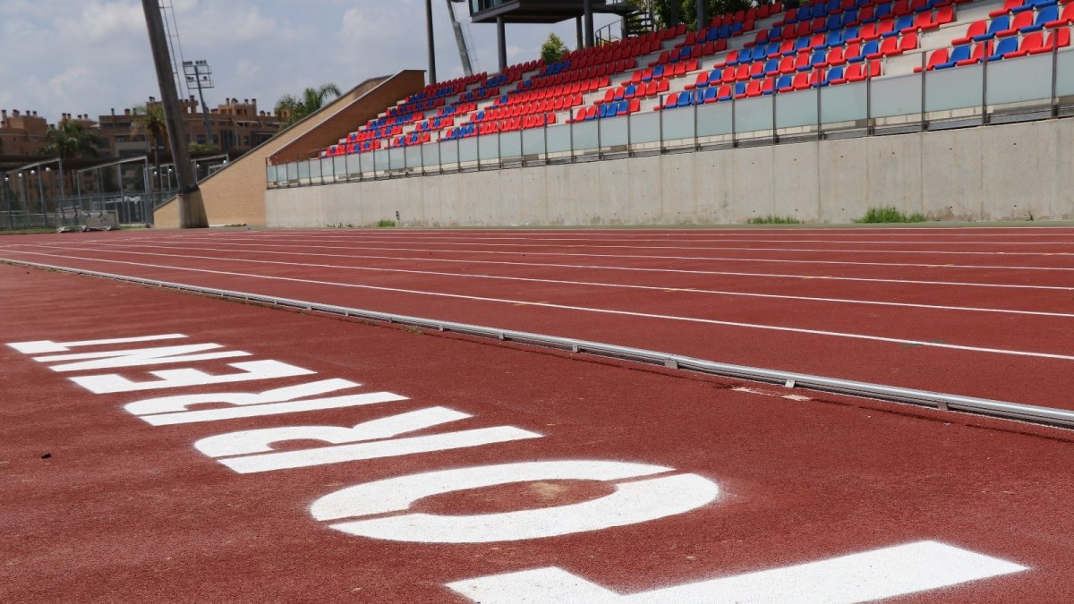 Imagen de la pista de atletismo en el Parc Central de Torrent.