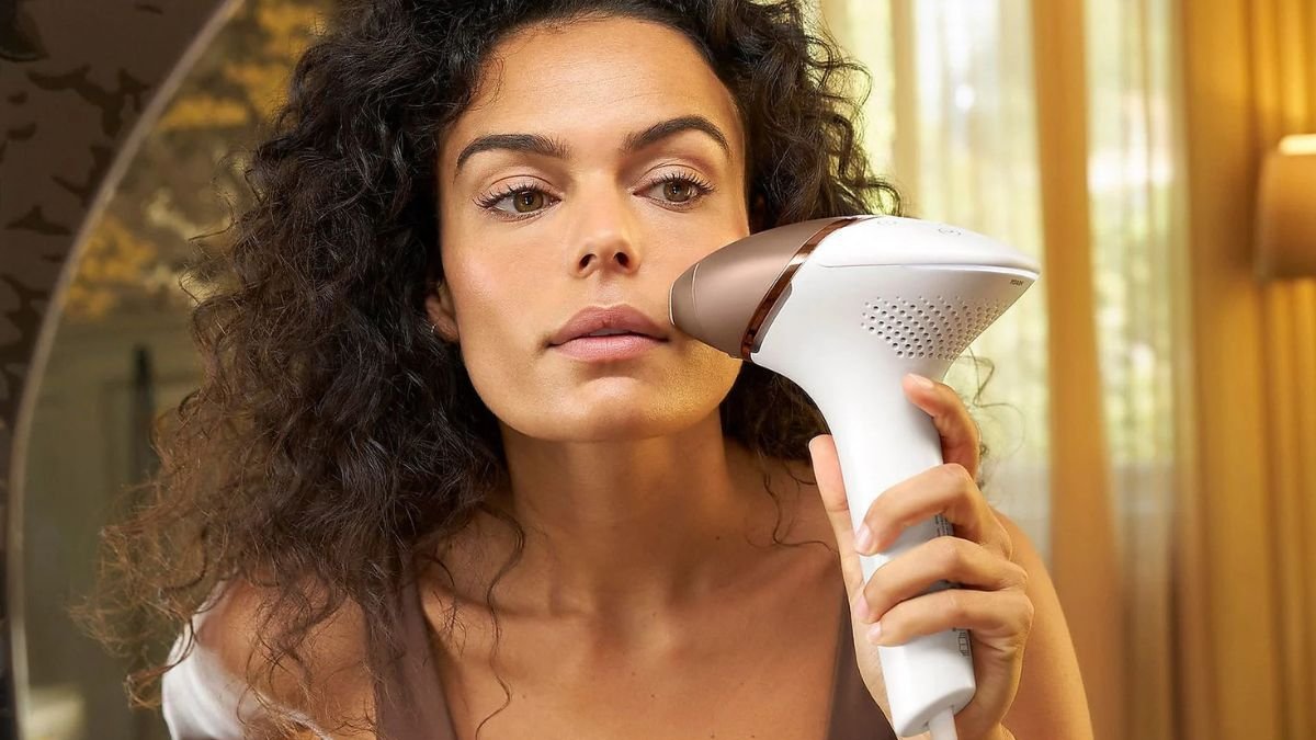 Philips Lumea Serie 8000 BRI945/00