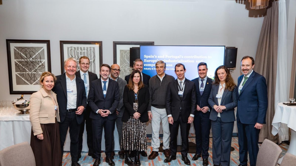 Foto de grupo de los asistentes a este importante evento del Foro de Davos.