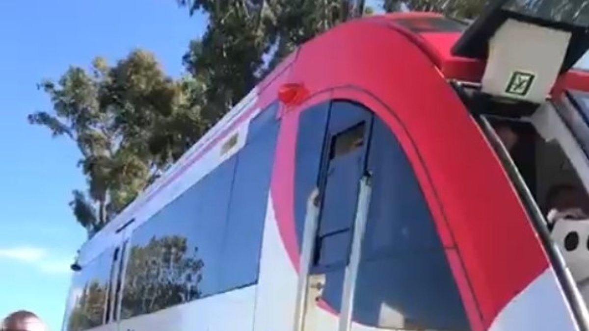 Imagen del tren de vía estrecha siniestrado cerca de Cartagena

Xavi Hurtado / Europa Press
22/1/2026