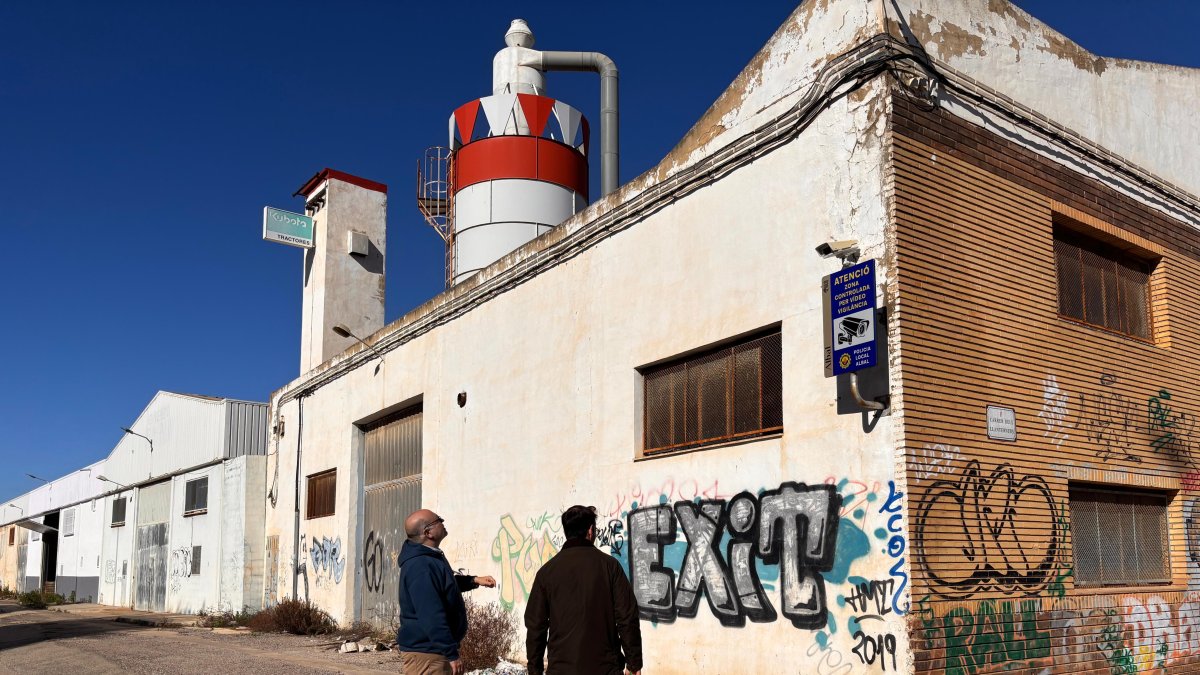 Cámara de vigilancia en un polígono industrial de Albal.