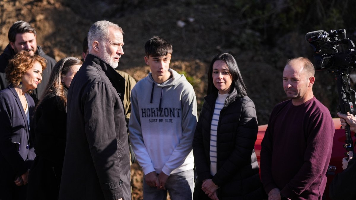Julio Rodríguez relata a los Reyes que fue de los primeros en llegar al accidente.