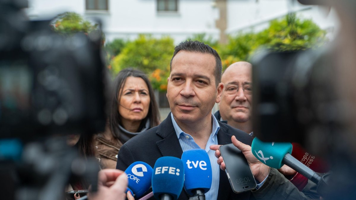 EL líder de Vox Extremadura,Óscar Fernández