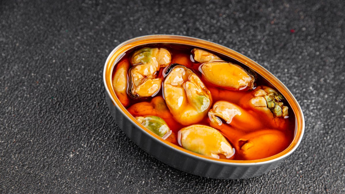 Lata de mejillones en escabeche