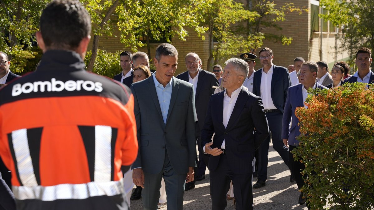 Pedro Sánchez, Emiliano García-Page y Fernando Grande Marlaska.