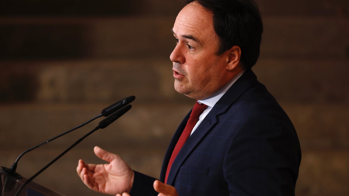 El 'president' de la Generalitat, Juanfran Pérez Llorca, comparece en el Palau de la Generalitat.