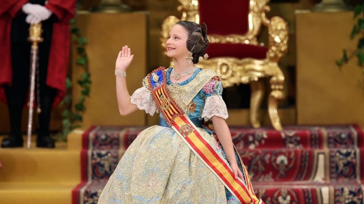 La Fallera Mayor Infantil de Valencia, Marta Mercader, el día de su Exaltación