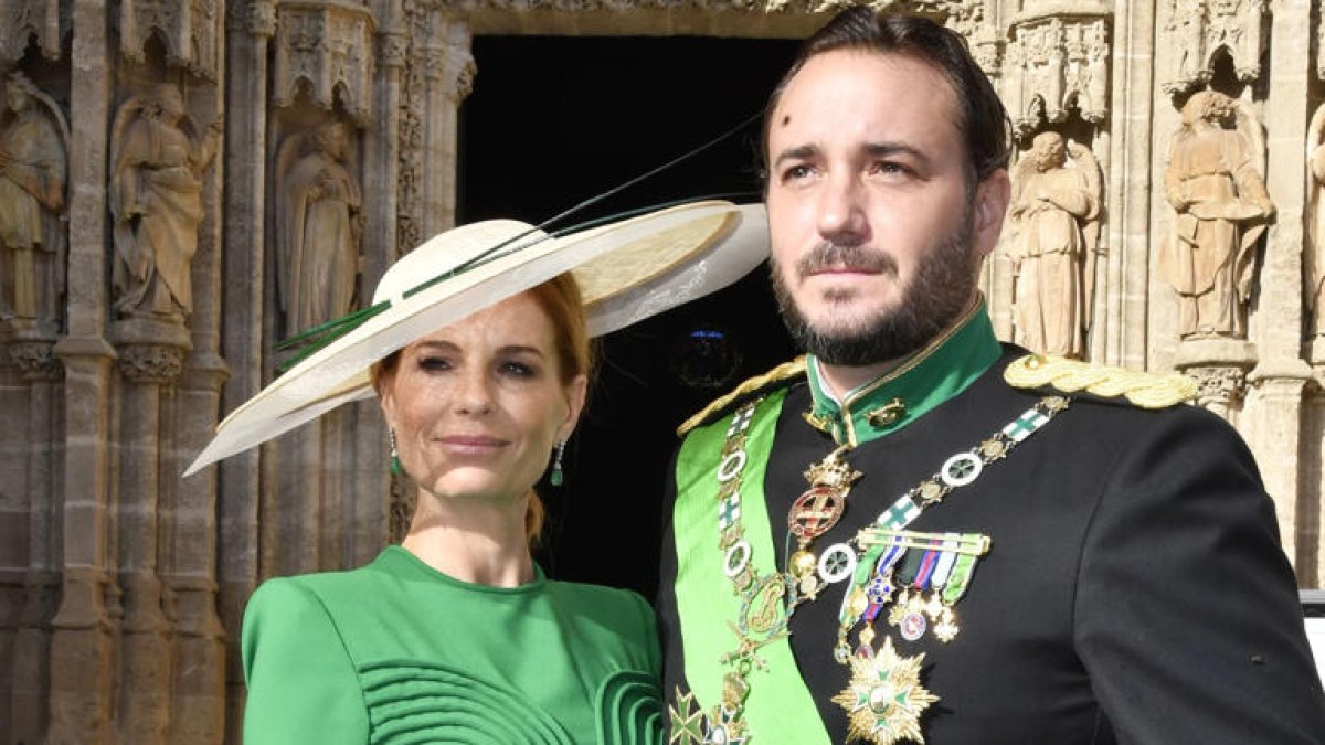 Francisco de Borbón, primo segundo del Rey Emérito, junto a su hermana Olivia.