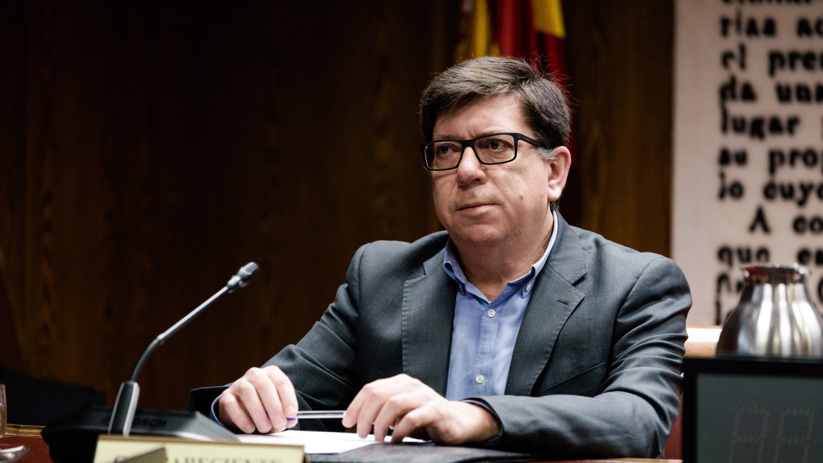 El exdirigente socialista Paco Salazar comparece durante la Comisión de Investigación del ‘caso Koldo’, en el Senado, a 5 de febrero de 2026, en Madrid (España).