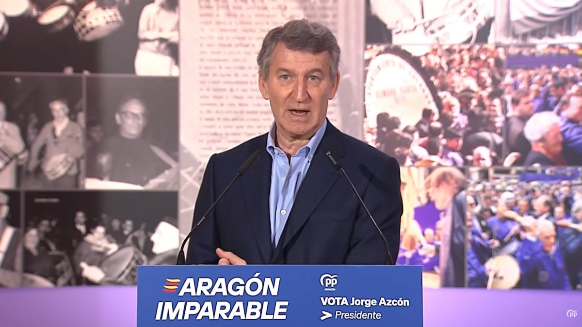 El presidente del PP, Alberto Núñez Feijóo, ha ofrecido una rueda de prensa en Calanda (Teruel)