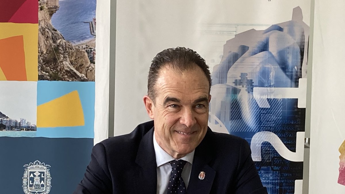 Antonio Peral, nuevo concejal delegado de Urbanismo en Alicante.