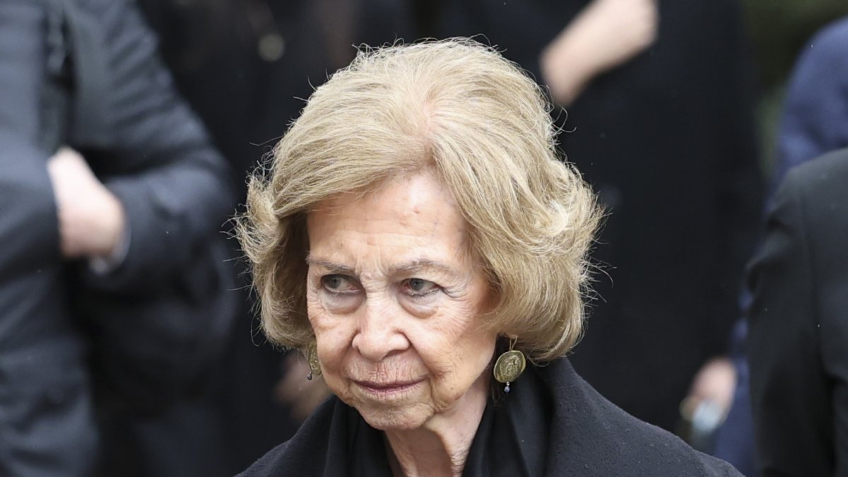 
                La nueva Reina Sofía: su preocupante vida secreta tras la muerte de Irene de Grecia
             