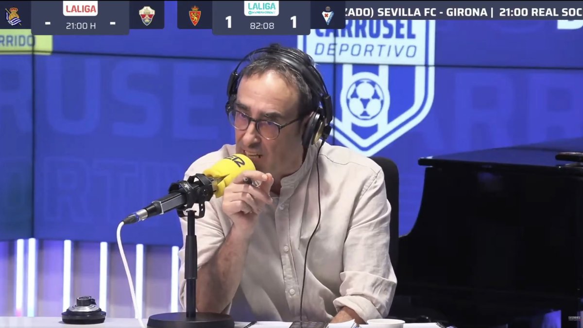 Iturralde González, durante el chaparrón en El Larguero