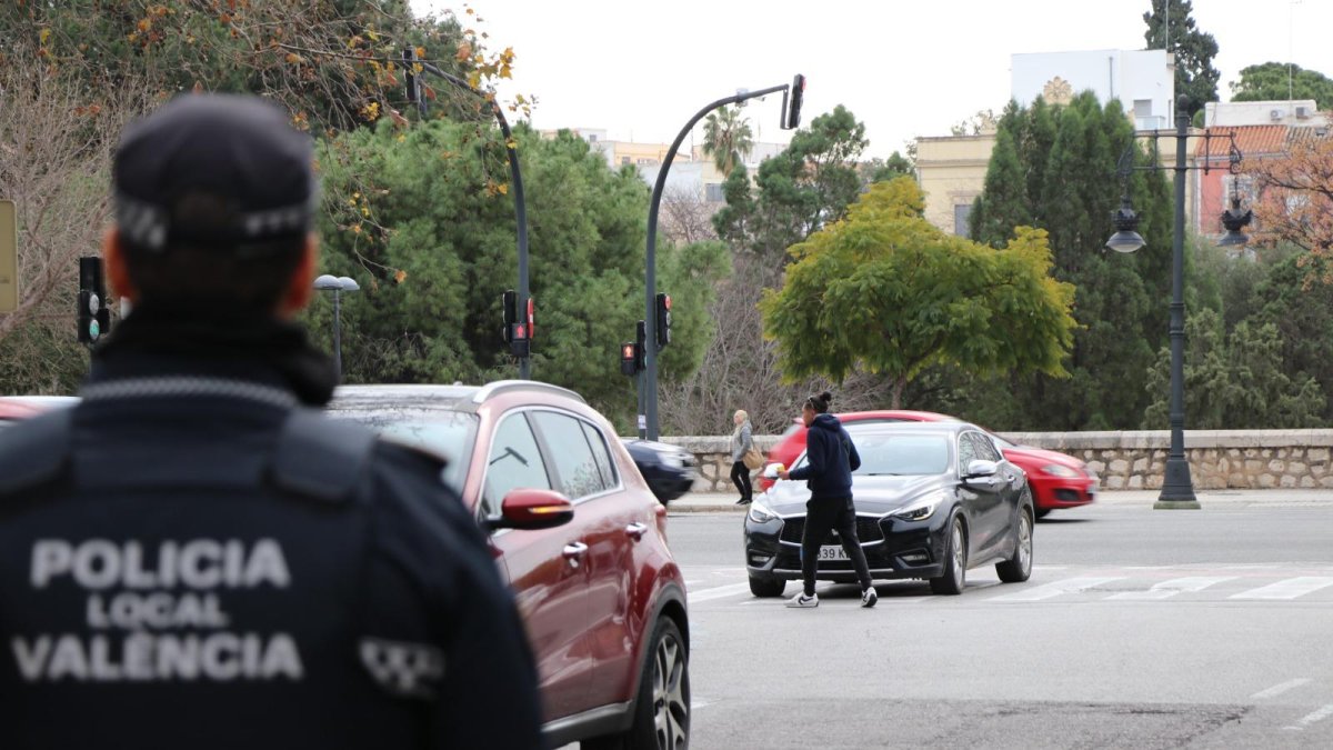 Policía local avista un gorrilla