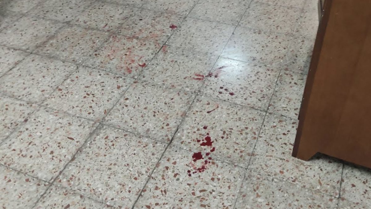 Manchas de sangre en el domicilio de los ancianos agredidos en Nules