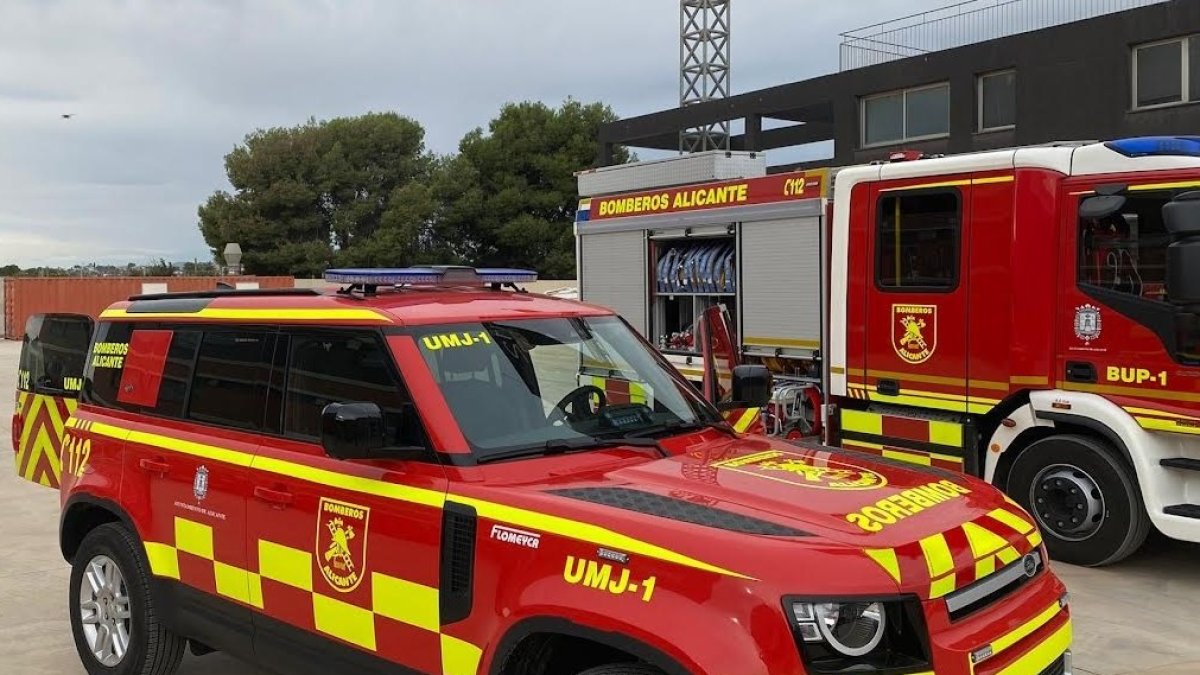 Coche de bomberos del Speis del Ayuntamiento de Alicante, en una imagen de archivo.