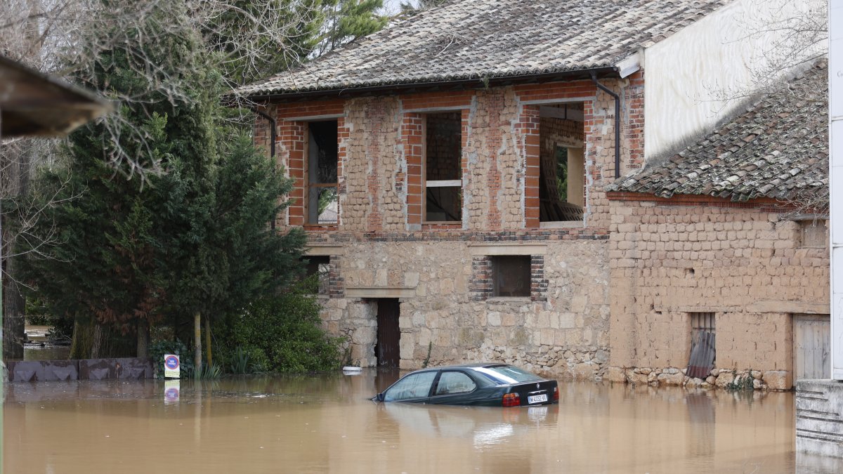 Inundaciones provocadas por el desbordamiento del río Duero, a 14 de febrero de 2026, en San Esteban de Gormaz, Soria.