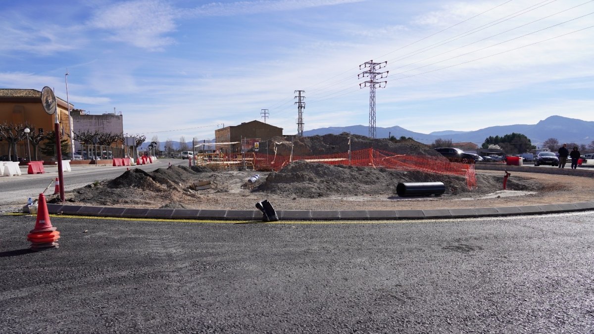 La Generalitat pone en serviciola nueva rotonda dentro del proyecto para eliminar el paso a nivel de Villena.