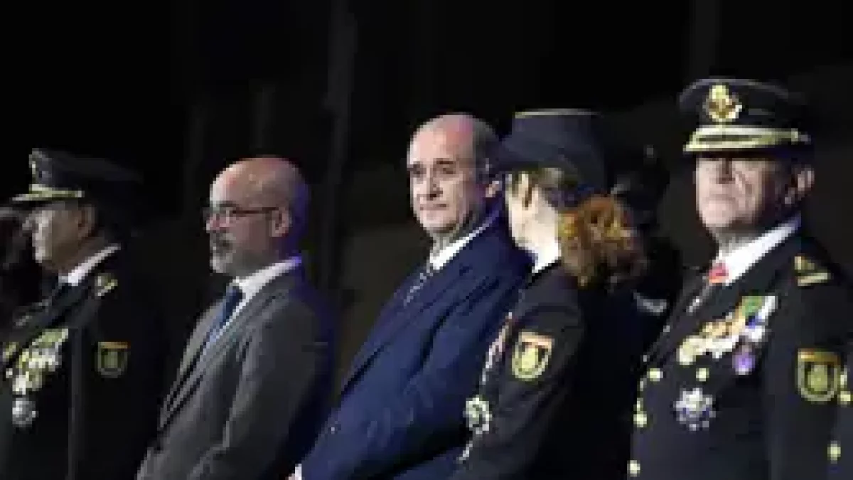 Archivo - El director general de la Policía, Francisco Pardo Piqueras, preside el acto del Día de la Policía de la Jefatura Superior de Madrid, en el Recinto Ferial IFEMA