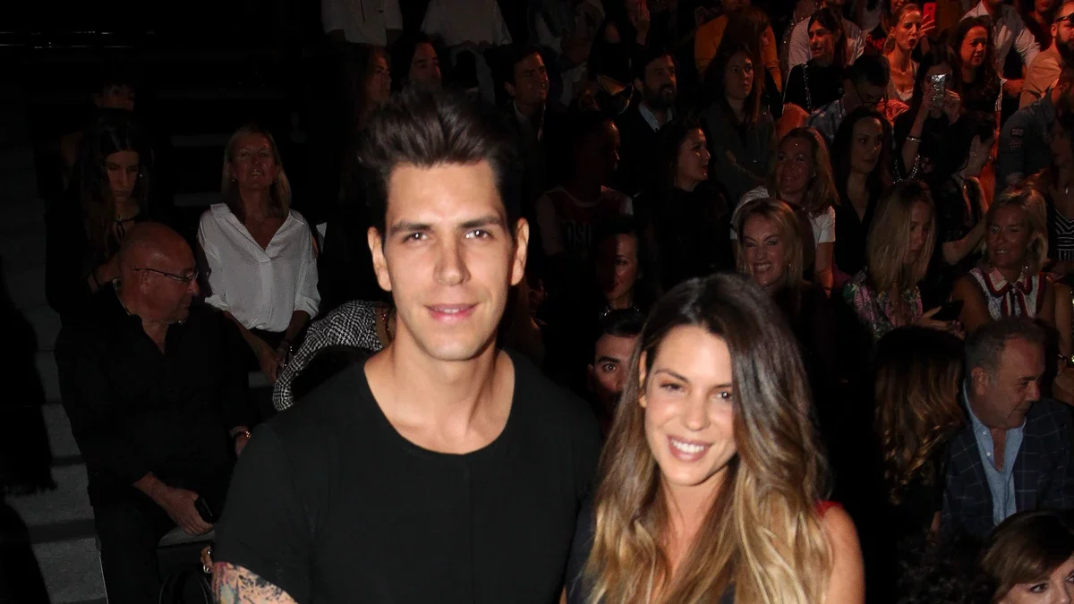 Diego Matamoros con su hermana Laura.
