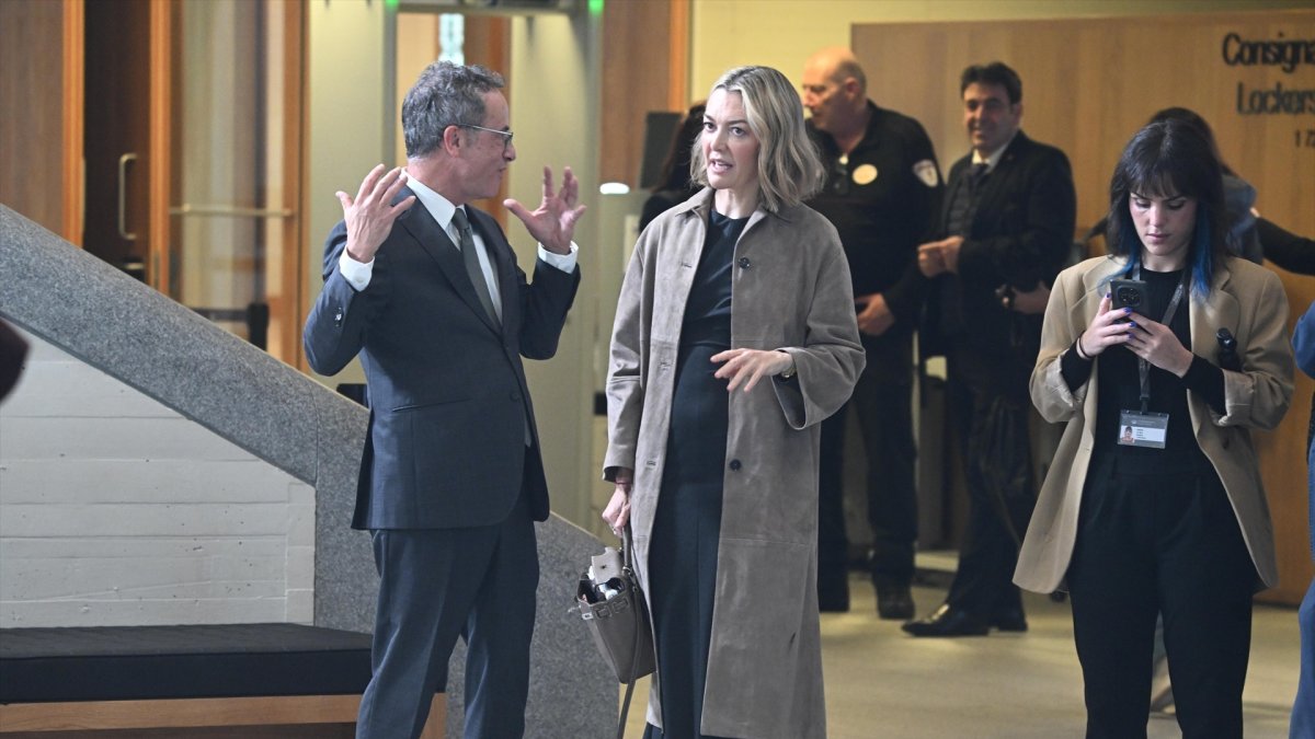 
                Marta Ortega, en Suiza con la élite mundial ‘revienta’ a la izquierda y a Pedro Sánchez
             