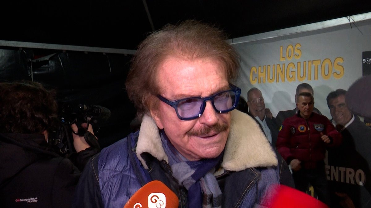 Edmundo Arrocet aclara si Terelu y Carmen Borrego son las culpables de paralización de su libro.