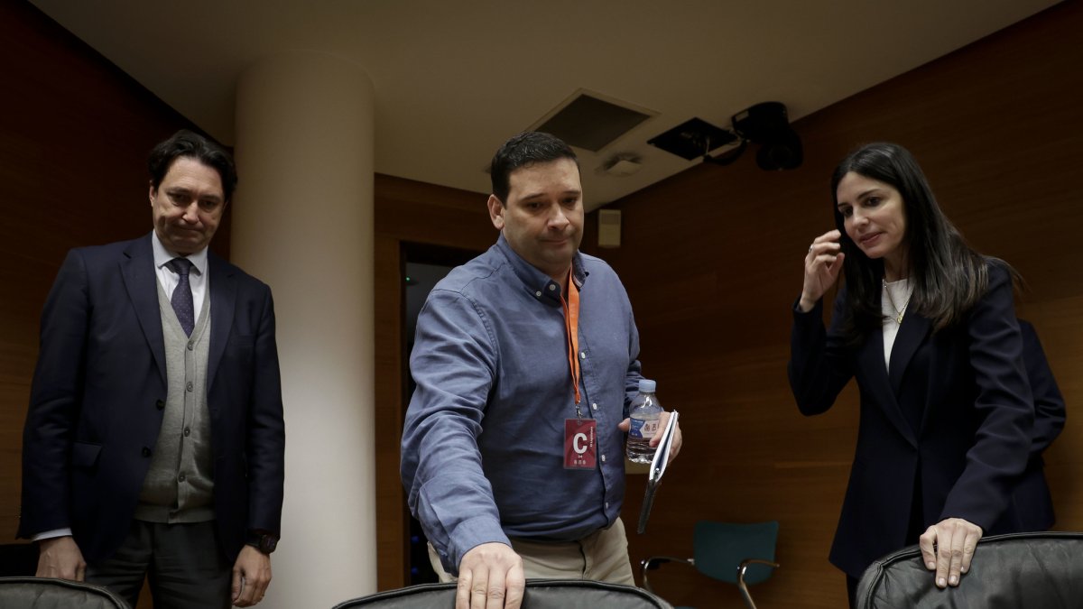 Alejandro Carabal, bombero de Valencia y presidente de la Asociación de Damnificados de Horta Sud
