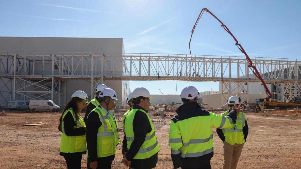 El president de la Generalitat, Juanfran Pérez Llorca, visita las obras de la gigafactoría de Sagunto.