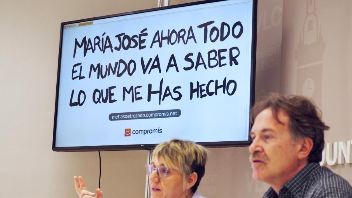 Papi Robles y Giuseppe Grezzi en rueda de prensa