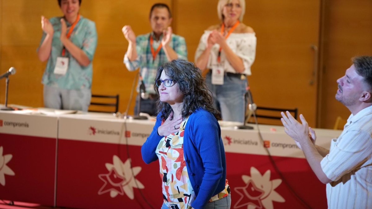 Mónica Oltra reaparece en la asamblea de Iniciativa 