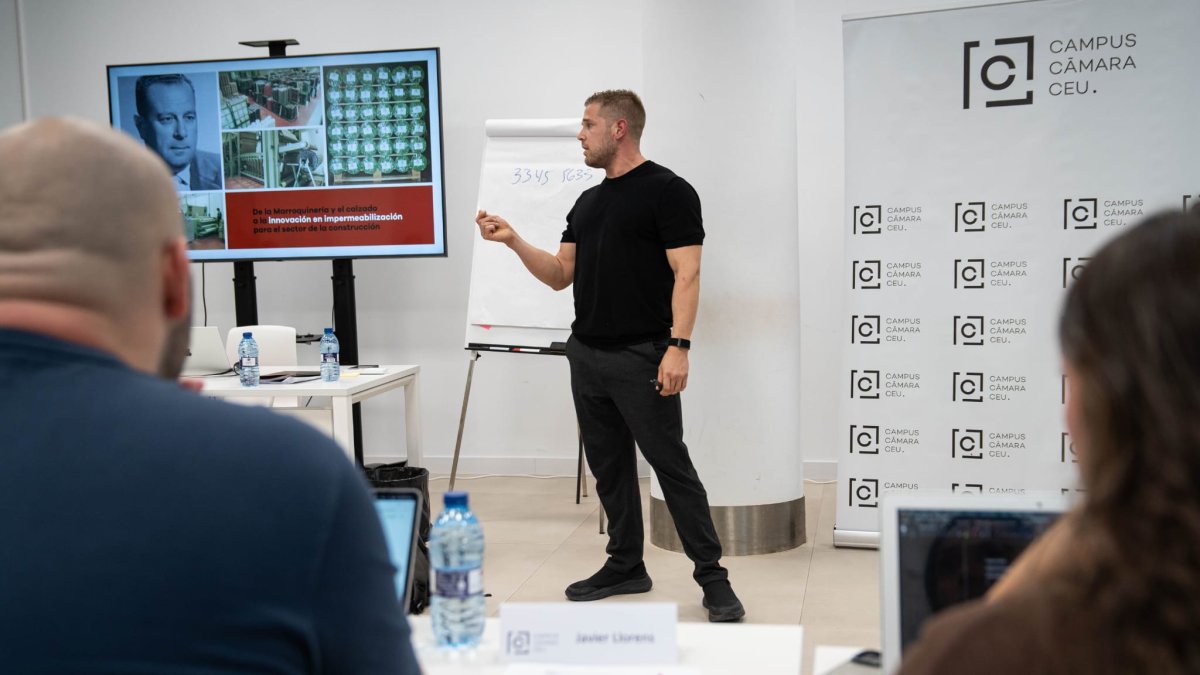 Campus Cámara CEU se caracteriza por la flexibilidad donde los participantes pueden diseñar su itinerario formativo en piezas combinables.