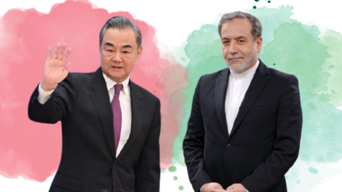 Ministro de Exteriores chino, Wang Yi y Ministro de Exteriores iraní, Abbas Araghchi