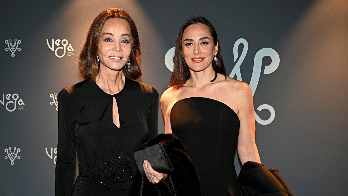 Isabel Preysler y Tamara Falcó en la inauguración del club 'Vega', de Íñigo Onieva