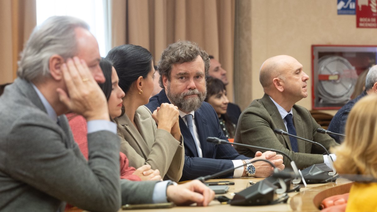 Espinosa de los Monteros lanza el misil que más duele a Abascal ...