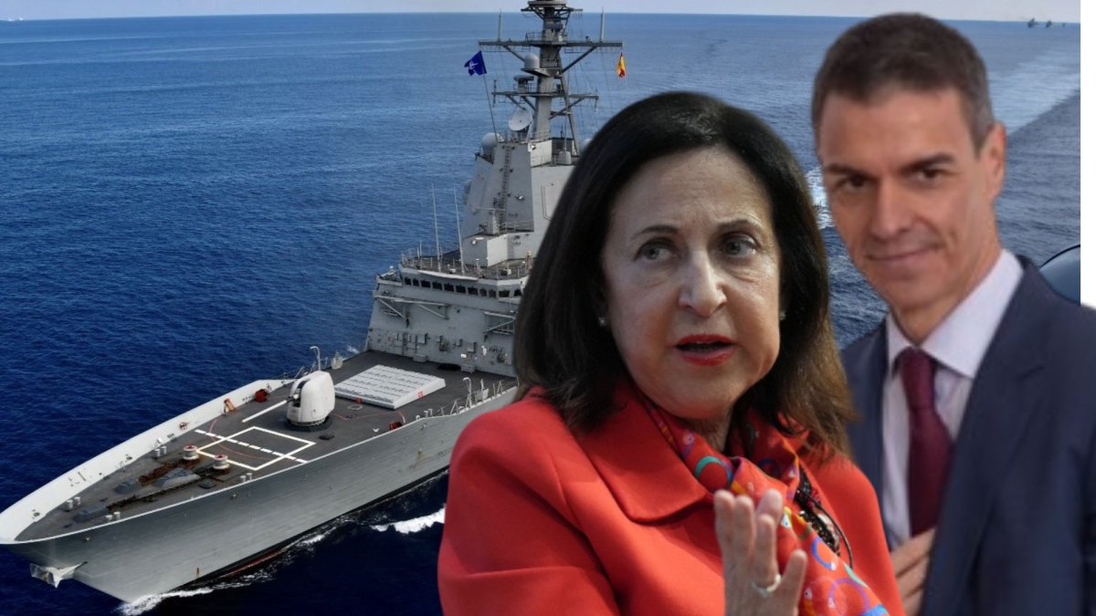 Margarita Robles, Pedro Sánchez y la fragata Cristóbal Colón