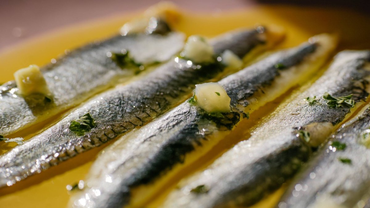 Las anchoas del Cantábrico, protagonistas de la receta exprés que el chef Jesús Sánchez propone para crear un 