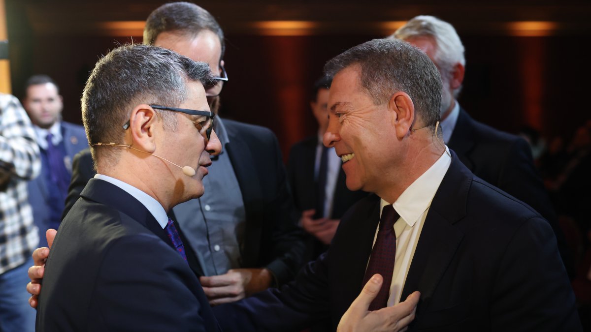 (Foto de ARCHIVO)
El ministro de la Presidencia, Justicia y Relaciones con las Cortes, Félix Bolaños (i), y el presidente de la Junta de Castilla-La Mancha, Emiliano García-Page (d) 20/11/2025