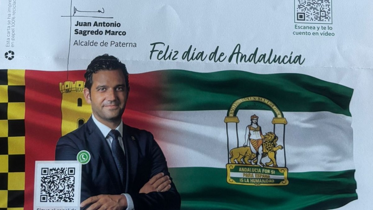 Parte inferior de la carta de felicitación donde aparece la foto del alcalde y el código QR de su canal de Whatsapp.