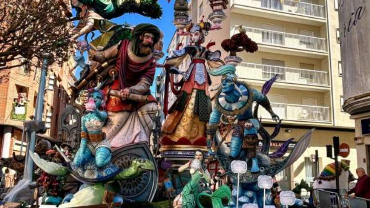 Monumento de la falla Martirs de Gandia.