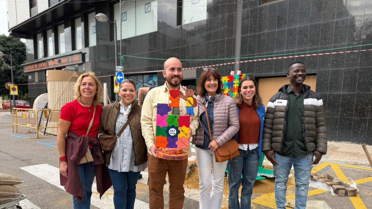 Miembros de la comisión La Falla Antiga Senda Senent-Alameda 
