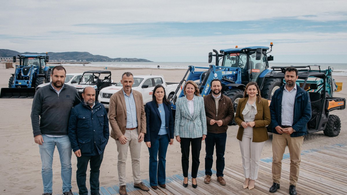 Castellón abre sus playas en Semana Santa estrenando mobiliario en la renovada Ferrandis Salvador con variedad de servicios para el disfrute de turistas y vecinos