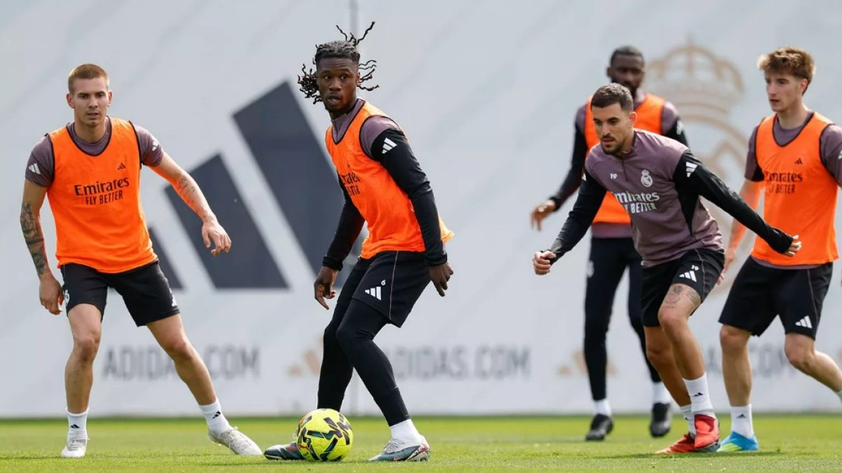 Entrenamiento del Real Madrid antes de partir a Mallorca