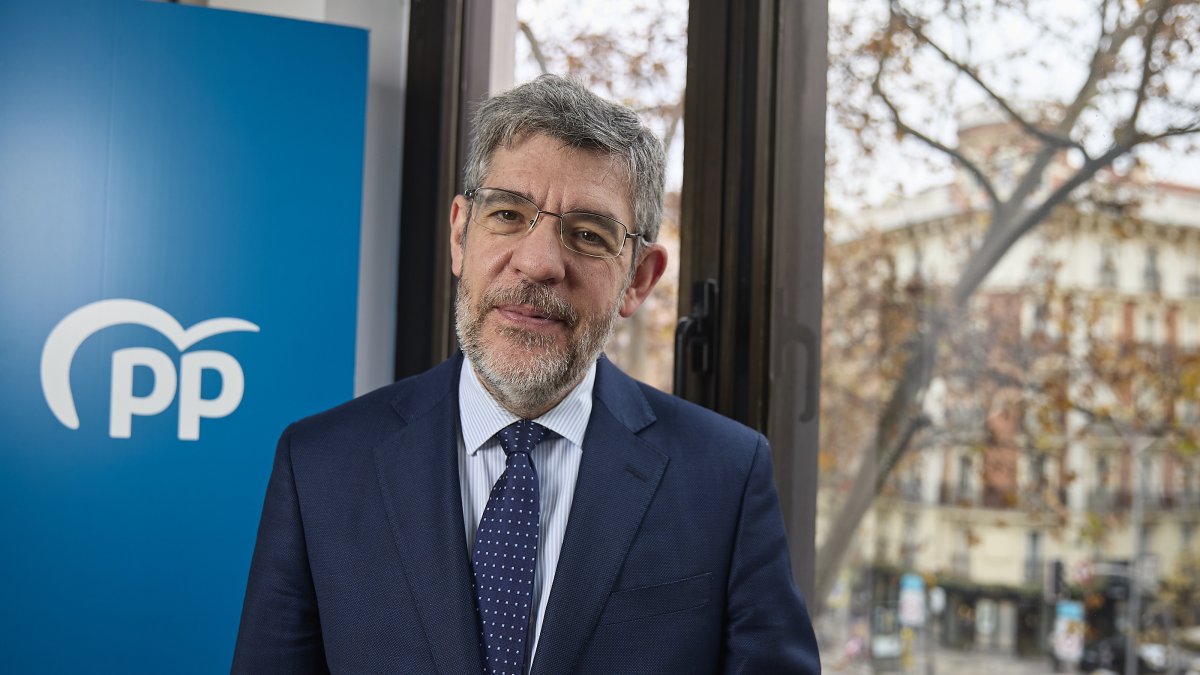 El PP denuncia el sablazo fiscal en Semana Santa y exige elecciones inmediatas