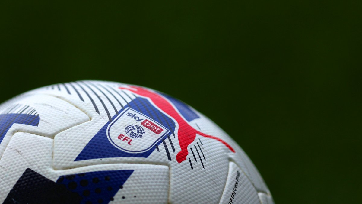 Balón del Middlesbrough-Millwall en el Riverside Stadium (03/04/26). Foto: George Wood/Getty Images.